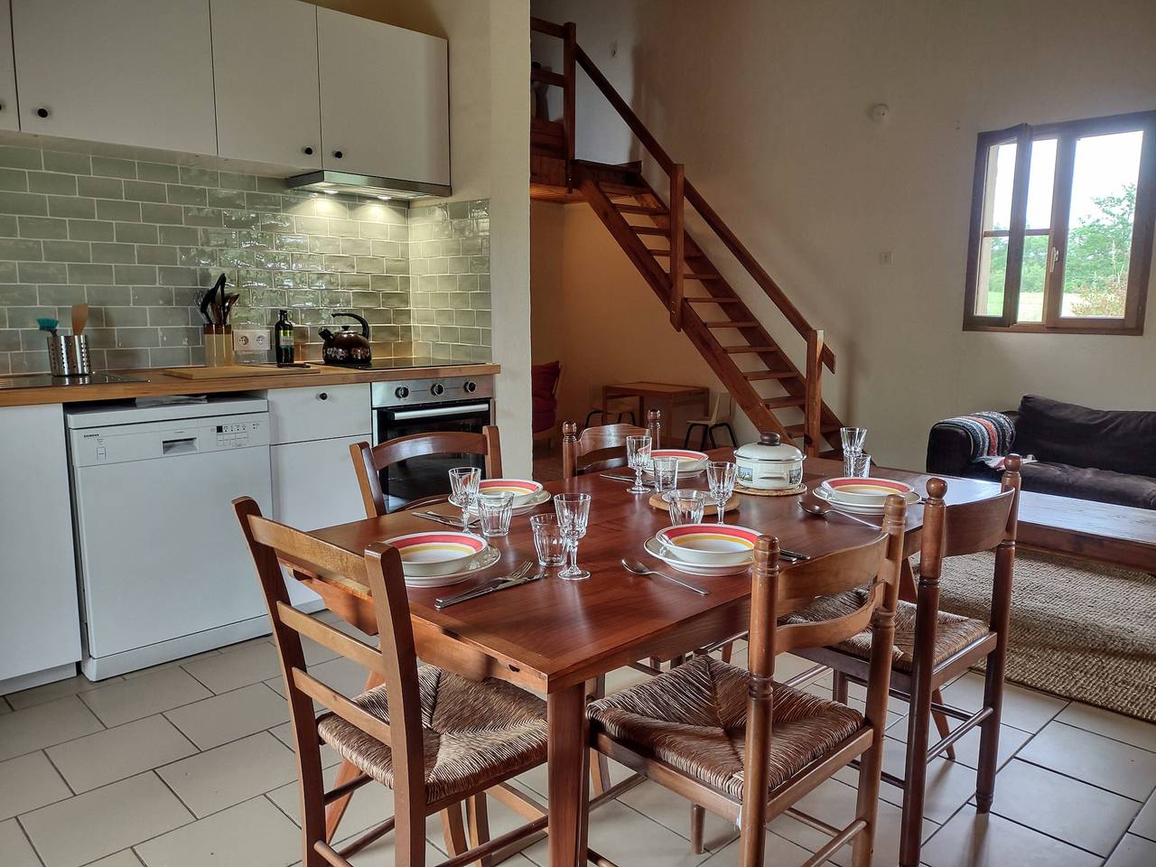 Gîte Le Pivert – Charmante maison de vacances en pleine nature avec piscine partagée in Paulhiac, Région de Villeneuve-sur-Lot