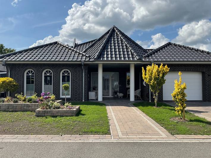 Ferienwohnung für 4 Personen, mit Terrasse und Garten in Westoverledingen