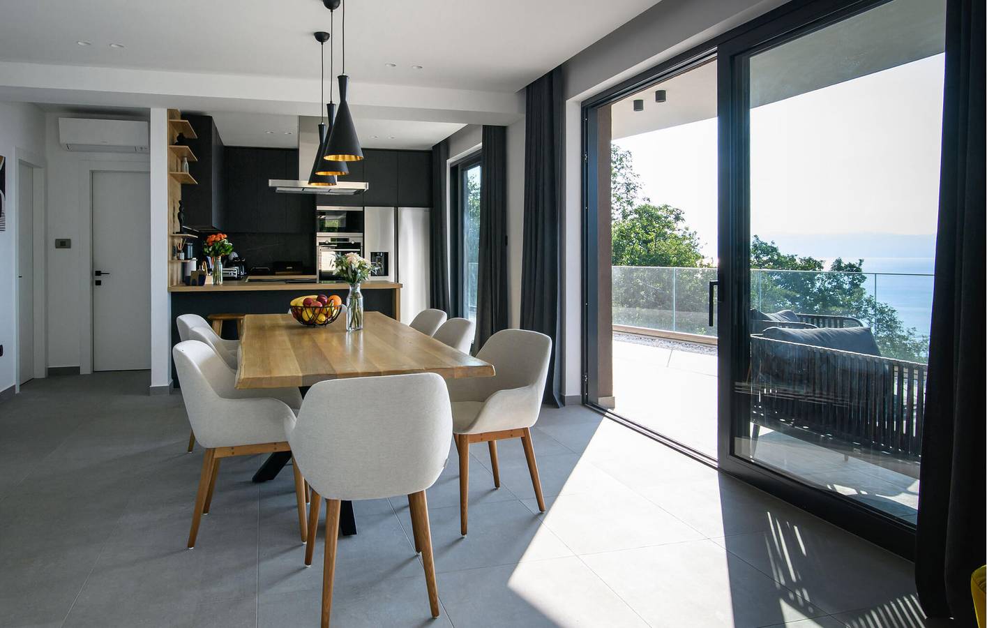 Ferienhaus für 8 Personen mit Pool in Medveja, Opatija Riviera