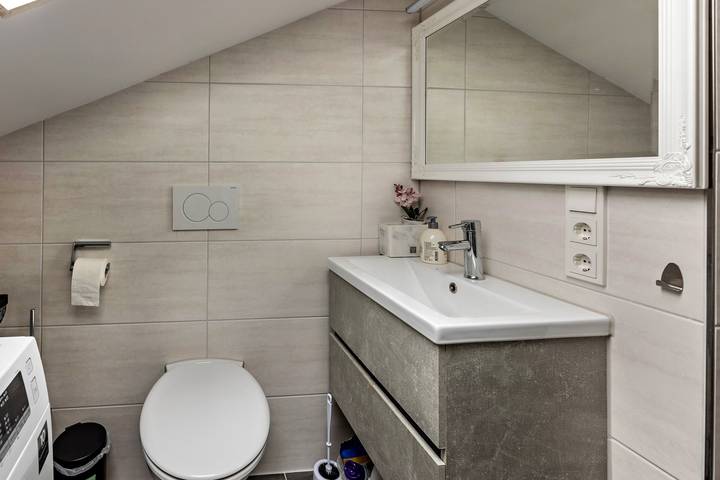 Hel lägenhet, 'Radolfzell Bodensee' Apartment with Mountain View, Balcony & Wi-Fi in Radolfzell, Radolfzell am Bodensee