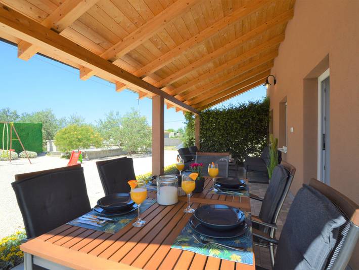 Ferienhaus für 6 Personen, mit Terrasse und Garten in Drage (Pakoštane) - 3