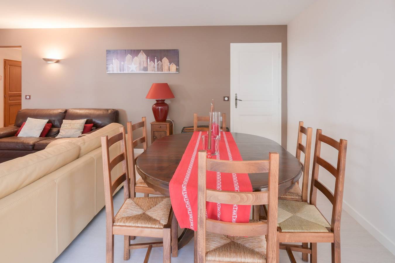 Ganze Wohnung, Appartement „La Padouck“ mit Bergblick, privater Terrasse und Wlan in Thônes, Annecy und Umgebung