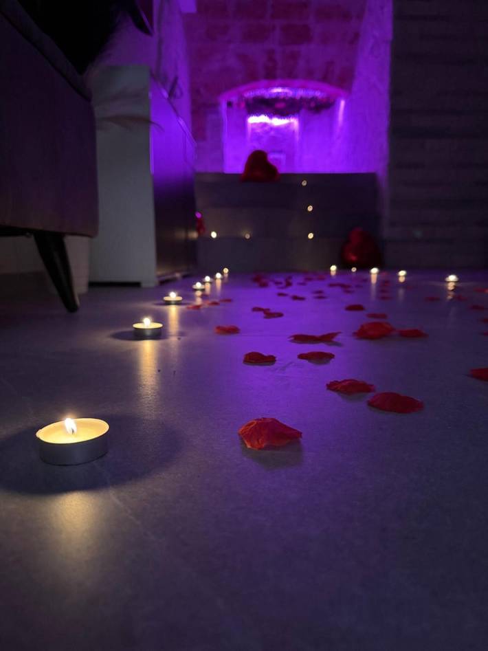 Casa Vacanze 'Twins Luxury Suite' con Wi-Fi e Aria Condizionata in Bagni Peppino, Barletta