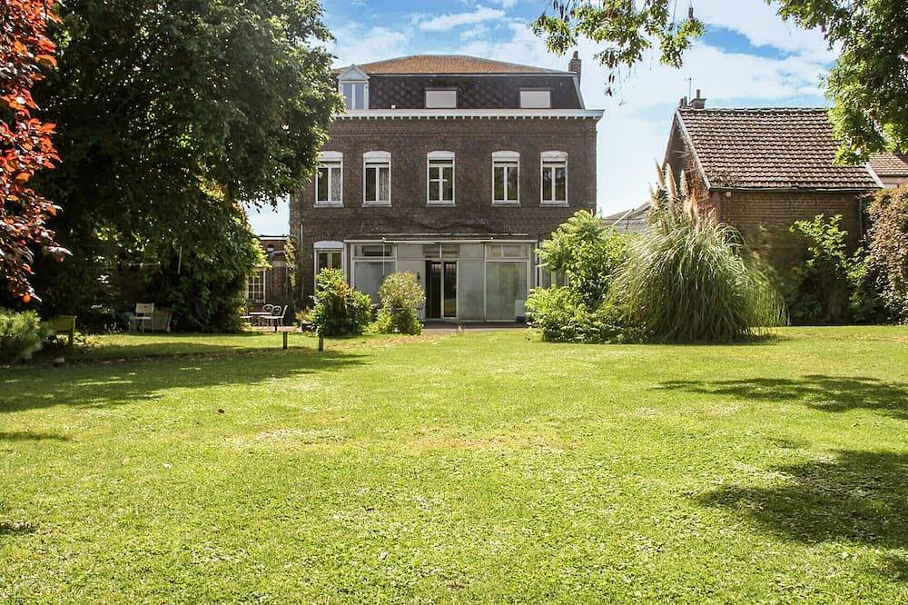 Villa cosy proche Valenciennes in La Sentinelle, Valenciennes und Umgebung
