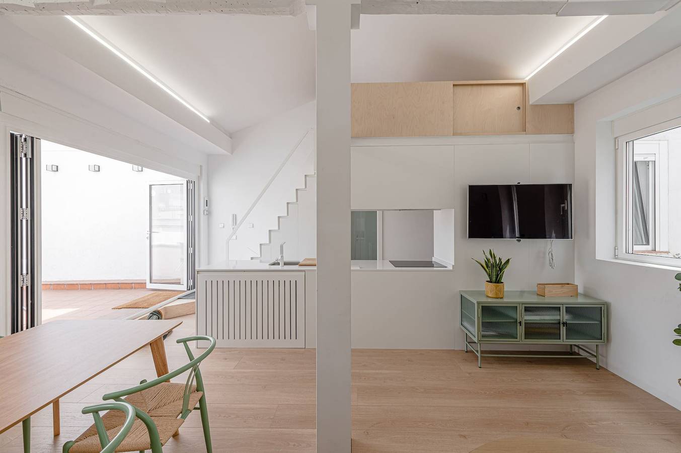 Apartamento entero, Housing Cuatro Caminos by Sharing Co in Tetuán (desambiguación), Madrid