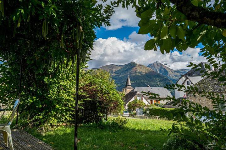 Location de vacances pour 5 personnes, avec jardin et vue à Saint-Savin (Hautes-Pyrénées) - 3