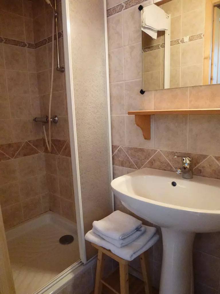 Ganze Wohnung, Ferienwohnung 2 Personen mit separatem Schlafzimmer in Bessans, Region Saint-Jean-de-Maurienne