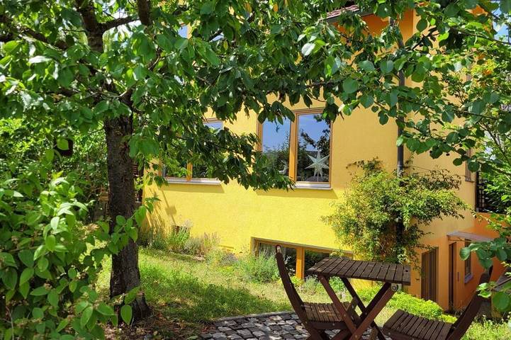 Ferienwohnung für 3 Personen, mit Garten