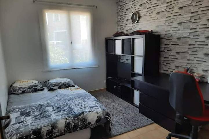 Location de vacances pour 6 personnes, avec jardin et terrasse à La Boissière - 3