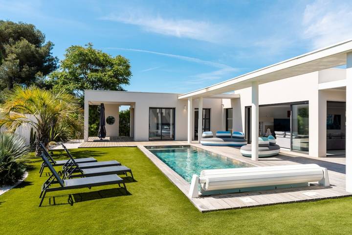 Villa pour 8 personnes, avec piscine et jardin au Grau-d'Agde