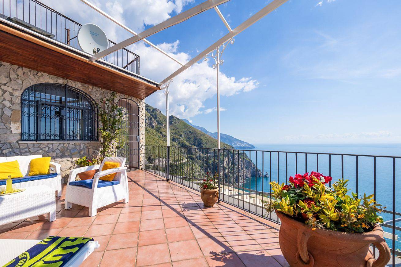 Casa Sara - Breathtaking sea view terrace in Amalfi coast in Vico Equense, Provincia de Nápoles