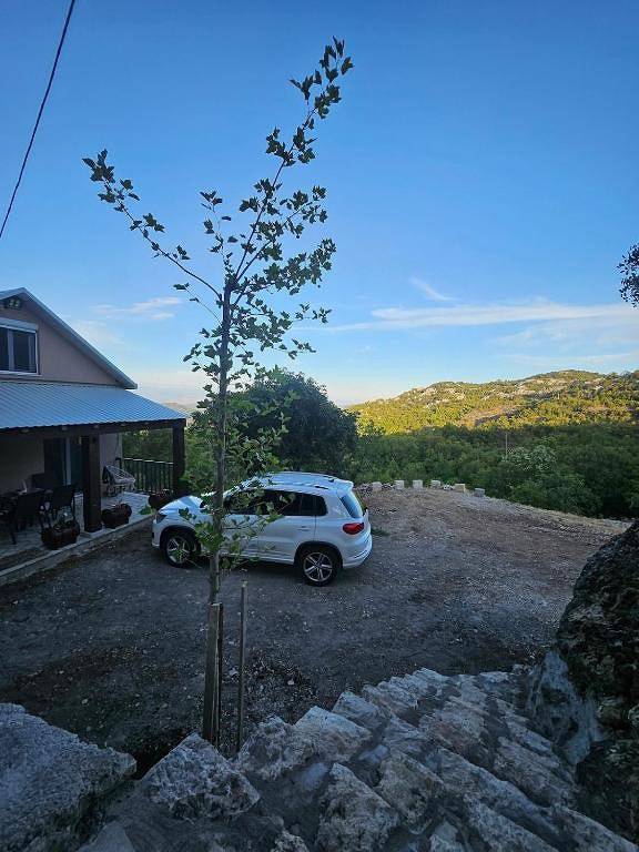 Maison d’hôte pour 5 personnes avec balcon/terrasse in Monténégro