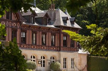 Hôtel pour 8 personnes, avec vue et jardin ainsi que piscine et terrasse à Silly-en-Gouffern