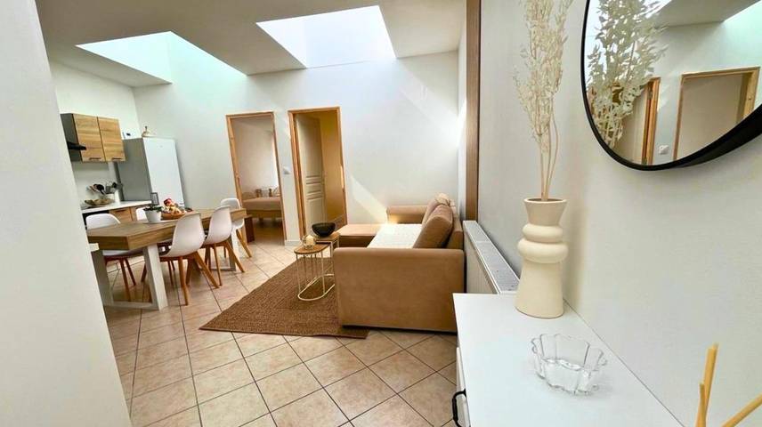 Location de vacances pour 5 personnes, avec vue et jardin à Grande-Synthe