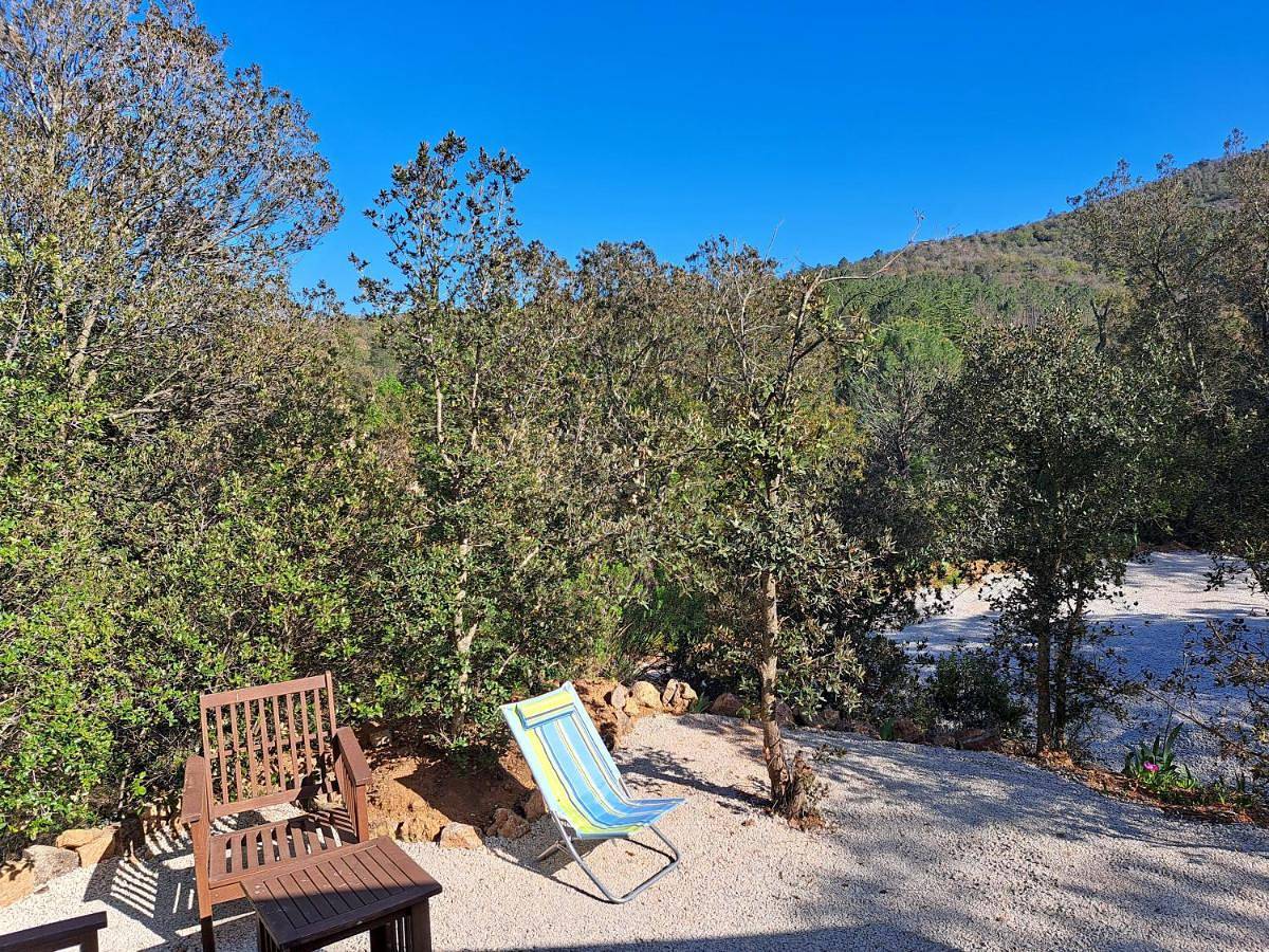 Bungalow 4 personnes sur sur propriété privée au calme à 10 mn des plages de Sainte Maxime in Sainte-Maxime, Côte méditerranéenne (France)