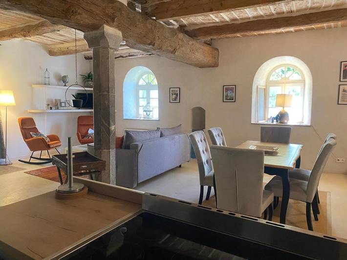 Gîte pour 6 personnes, avec piscine ainsi que vue et jardin à Cardet - 4