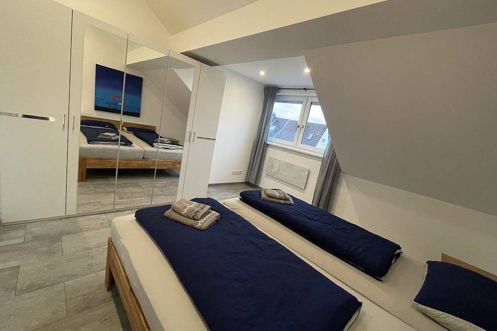 Ganze Wohnung, Ruhige Unterkunft mir bester Lage für Ausflüge nach Nürnberg und Umgebung in Feucht, Frankenalb