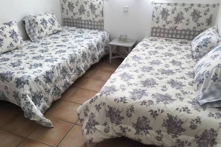 Villa pour 4 personnes, avec terrasse ainsi que jardin et piscine à Bormes-les-Mimosas - 2