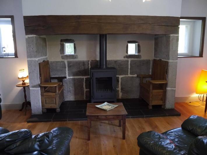 Location de vacances pour 9 personnes, avec vue et jardin à Vézac (Cantal) - 3