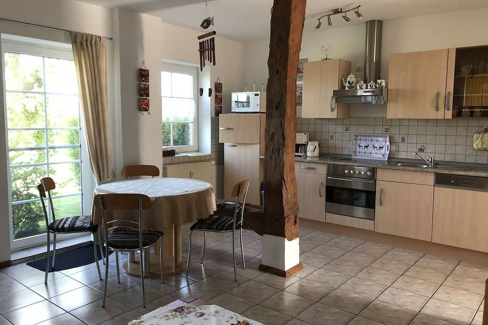 Ganze Wohnung, Ferienwohung mit eigener Terrasse und herrlichem Ausblick in Mechernich, Naturpark Hohes Venn-Eifel
