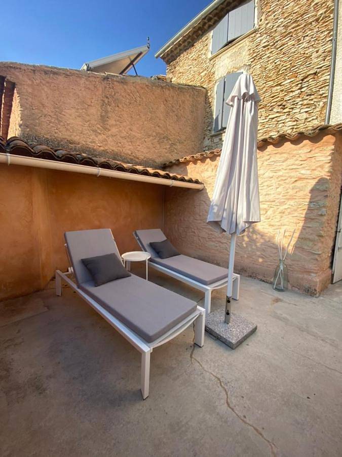 Location de vacances pour 6 personnes, avec terrasse et piscine, animaux acceptés à Villes-sur-Auzon - 2