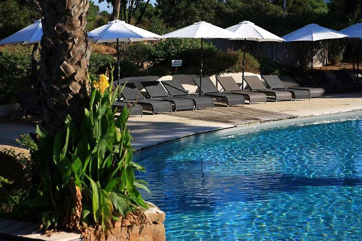 Hôtel pour 2 personnes, avec Terrasse et Jardin ainsi que Piscine et Vue