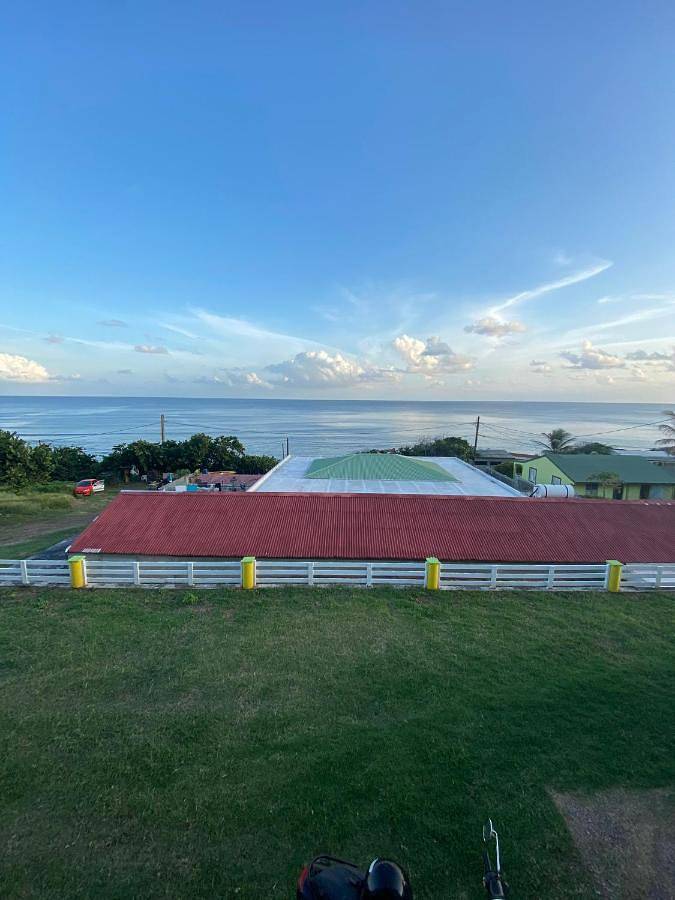 Location de vacances pour 2 personnes, avec vue et terrasse à La Désirade (île) - 3