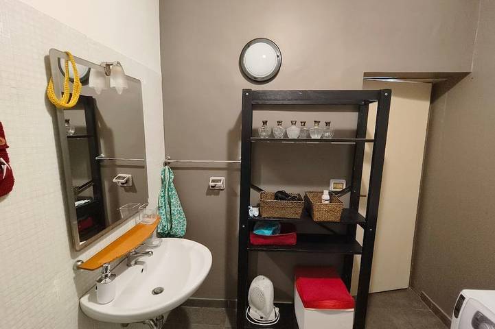 Appartamento intero, Retroetnea - Retro-style Apartment in historic center with 2 connecting bedrooms in Catania, Catania e dintorni