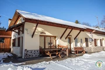 Gîte pour 10 personnes, adapté aux familles à Chabottes