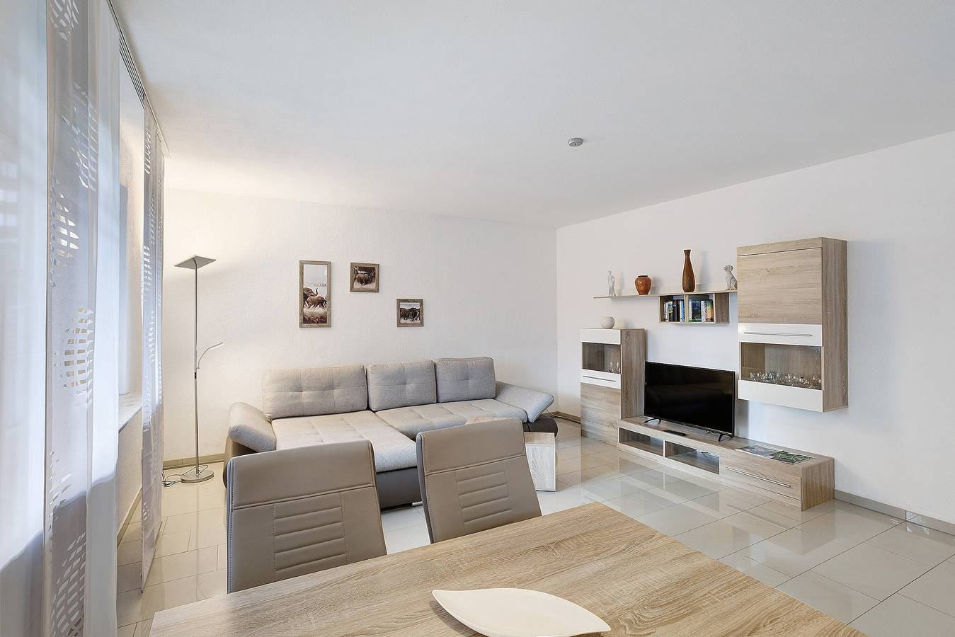 Ganze Wohnung, Ferienwohnung, 60 m² mit Gemeinschaftsterrasse, privatem Garten und Wlan in Balve, Märkischer Kreis