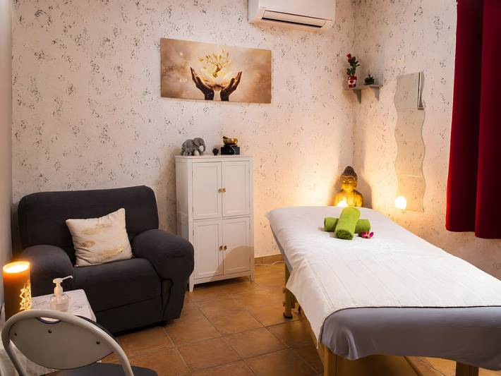 Chalé 'Le Cocon De Lydia' con piscina compartida, wifi y aire acondicionado in Ners, Región de Alès