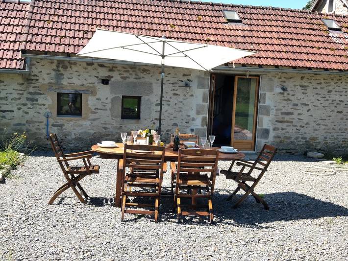 Gîte pour 6 personnes, avec piscine, animaux acceptés
