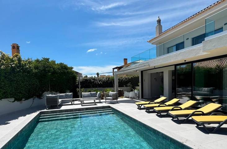 Ferienhaus mit meerblick für 8 Personen, mit Balkon und Terrasse sowie Garten und Pool in Lagos
