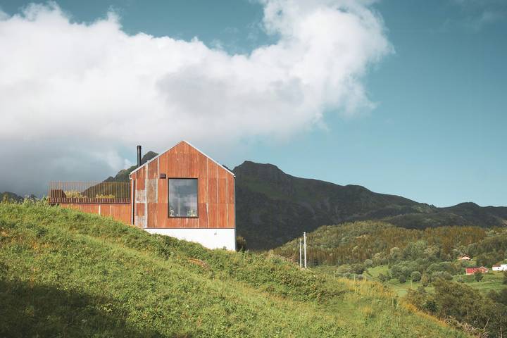 Ferienhaus für 9 Personen, mit Terrasse und Garten in Vågan