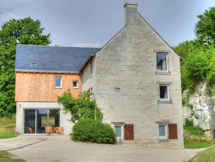 Location de vacances pour 11 personnes, avec Jacuzzi ainsi que Terrasse et Jardin à Saint-Germain-sur-Vienne - 3