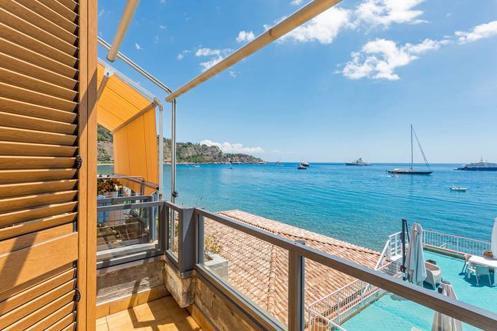 Ferienwohnung für 4 Personen, mit Balkon in Giardini-Naxos
