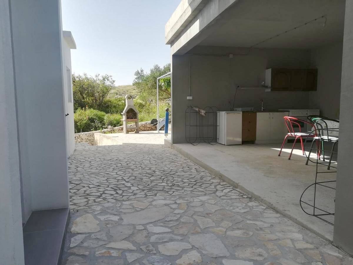 Ganze Wohnung, Double Room with Sea View - No kitchen in Šimuni, Pag