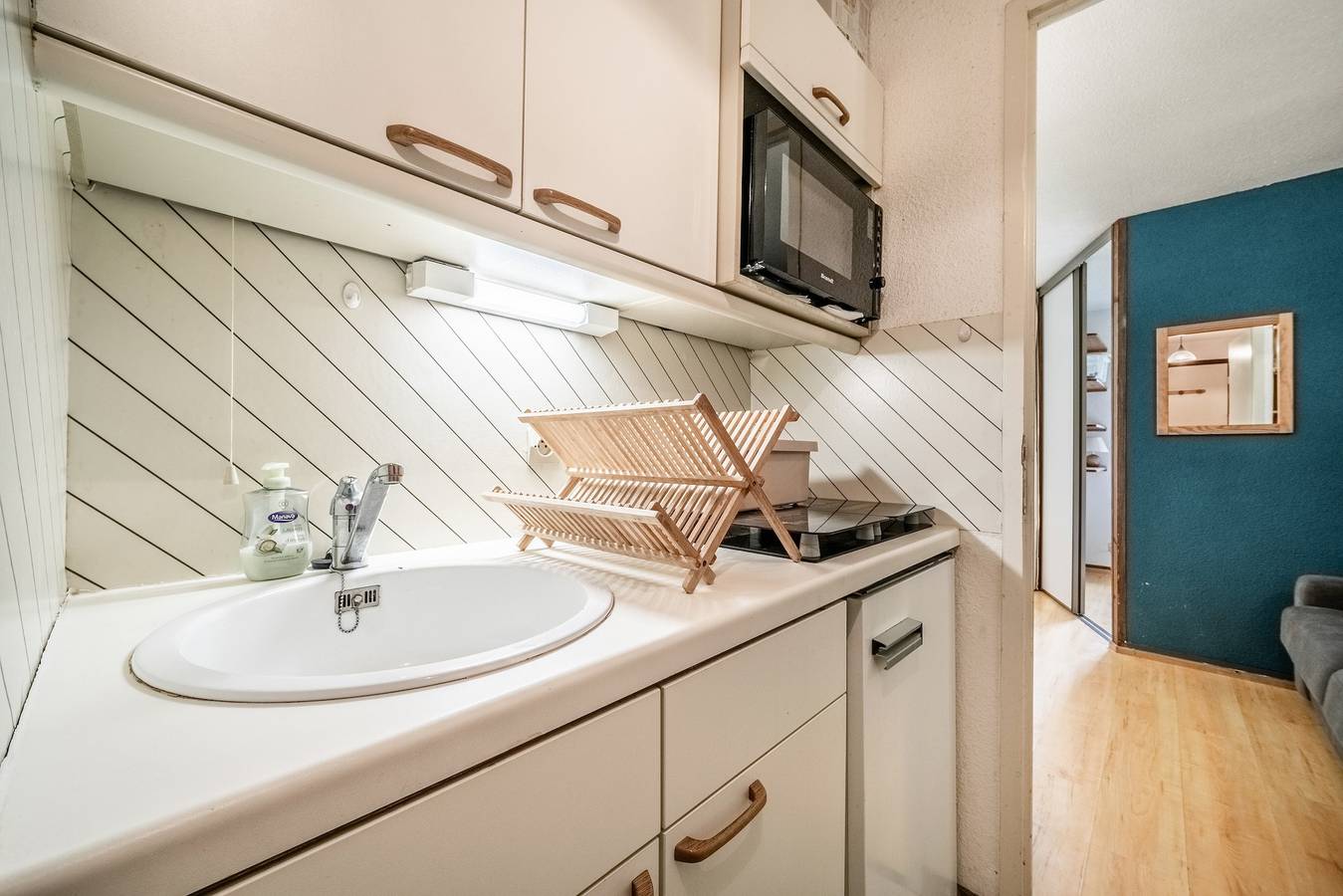 Entire apartment, Cozy Apartment in Morillon Les Esserts, Ski-In/Ski-Out, Perfect for Mountain Holidays in Station de Morillon, Grand Massif