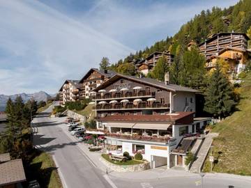 Hôtel pour 2 personnes, avec sauna ainsi que vue et terrasse, animaux acceptés dans Saint Luc