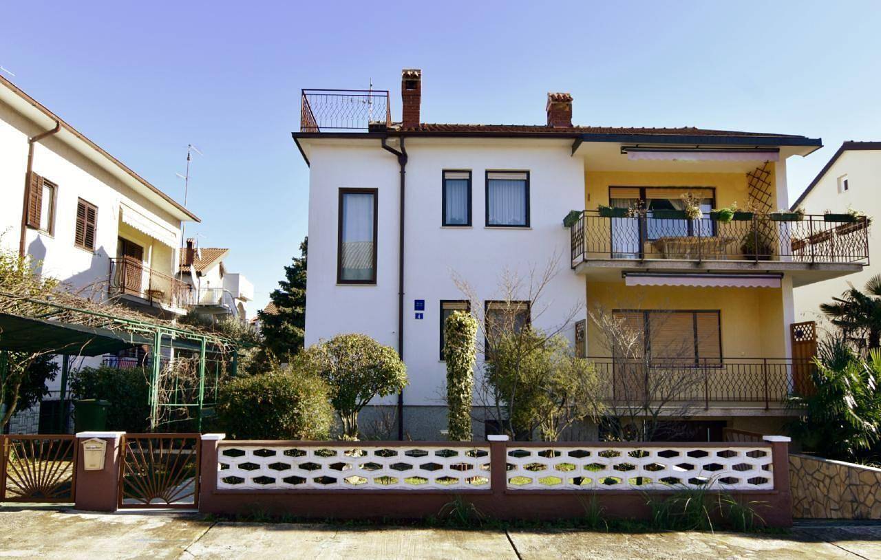 Ganze Ferienwohnung, Klimatisierte Wohnung in Umag mit Grill, Garten und Terrasse in Umag, Umag und Umgebung