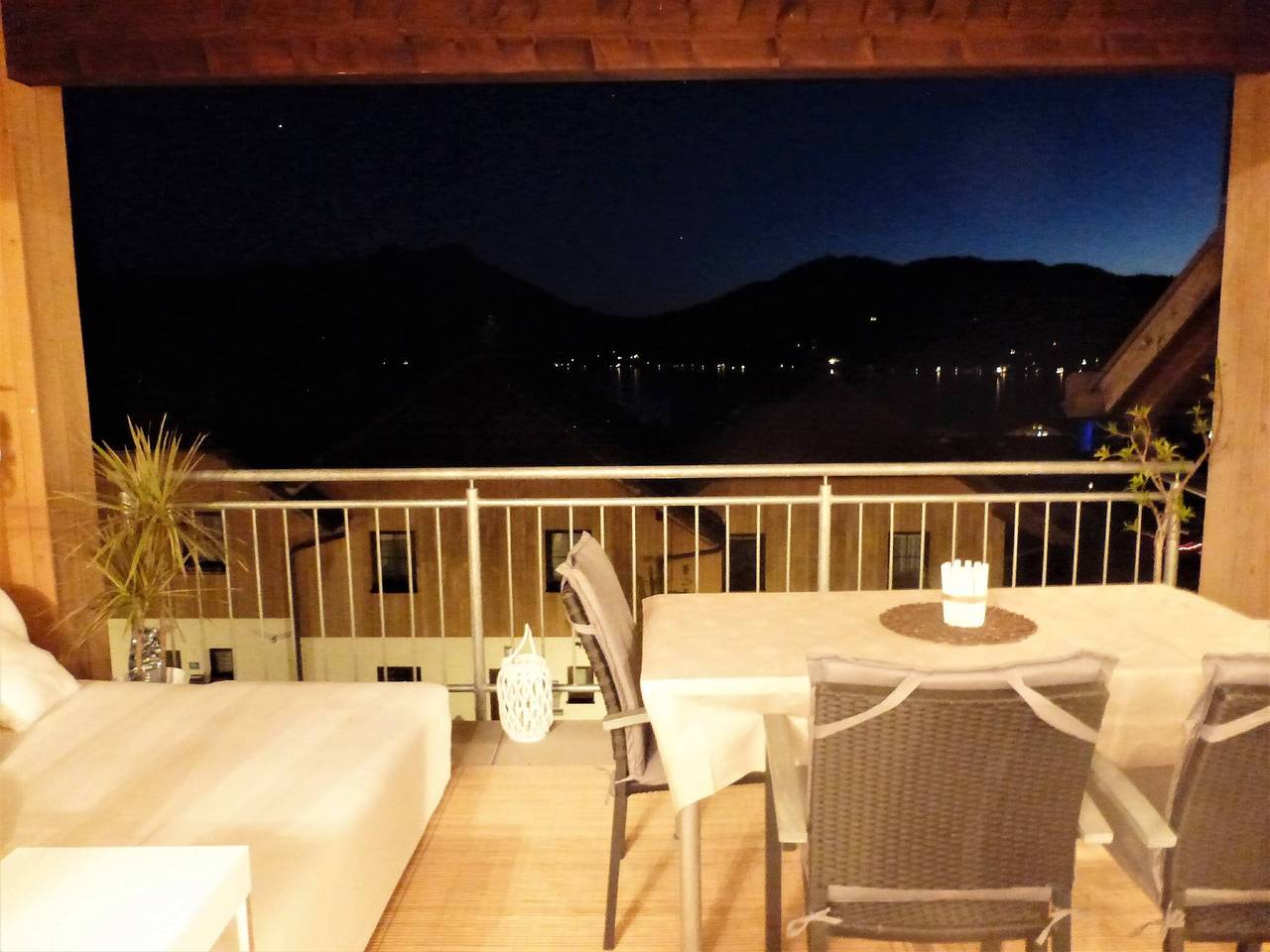 Geheel appartement, Apartment With Amazing Lake- and Mountain View in Steinbach am Attersee, Bezirk Vöcklabruck
