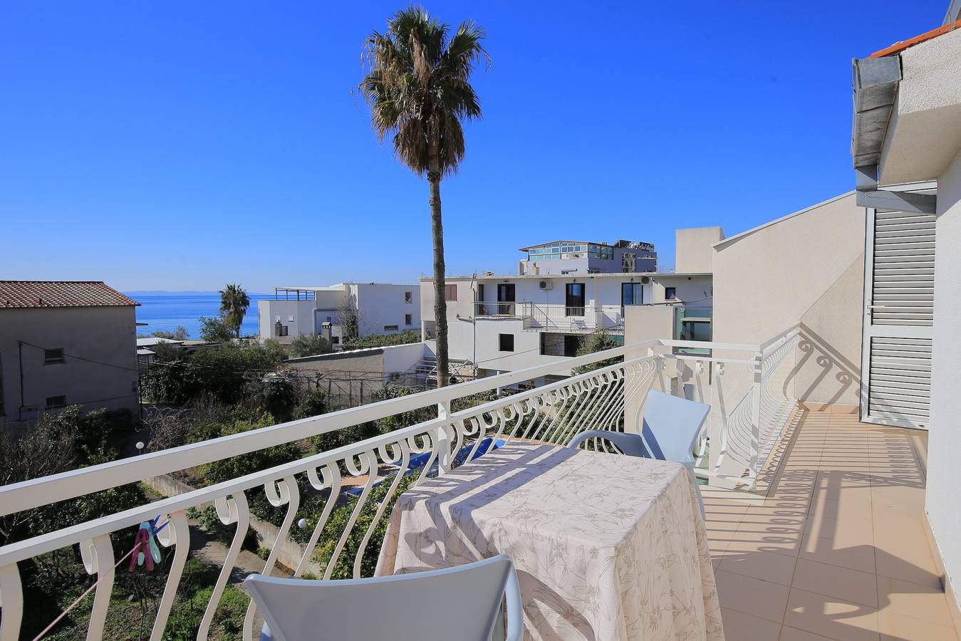 Ganze Wohnung, 1-Zimmer-Ferienwohnung mit Balkon und Meerblick Podstrana (Split) A-23954-a in Grljevac (Podstrana), Podstrana