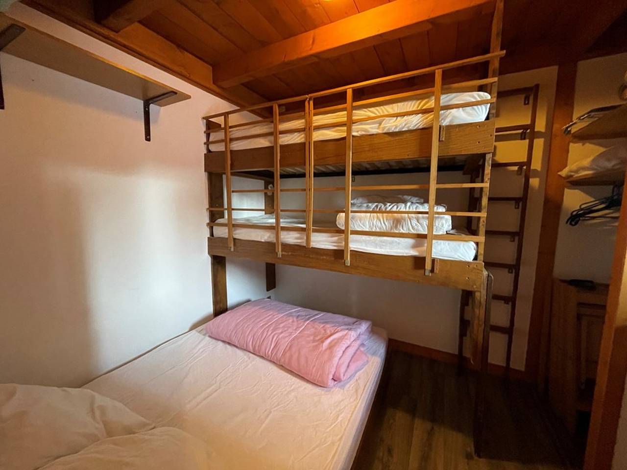 Studio entier, Studio cosy proche des pistes et du centre, parking couvert, casier à skis, idéal pour 4 personnes in Crest-Voland, Région d'Albertville