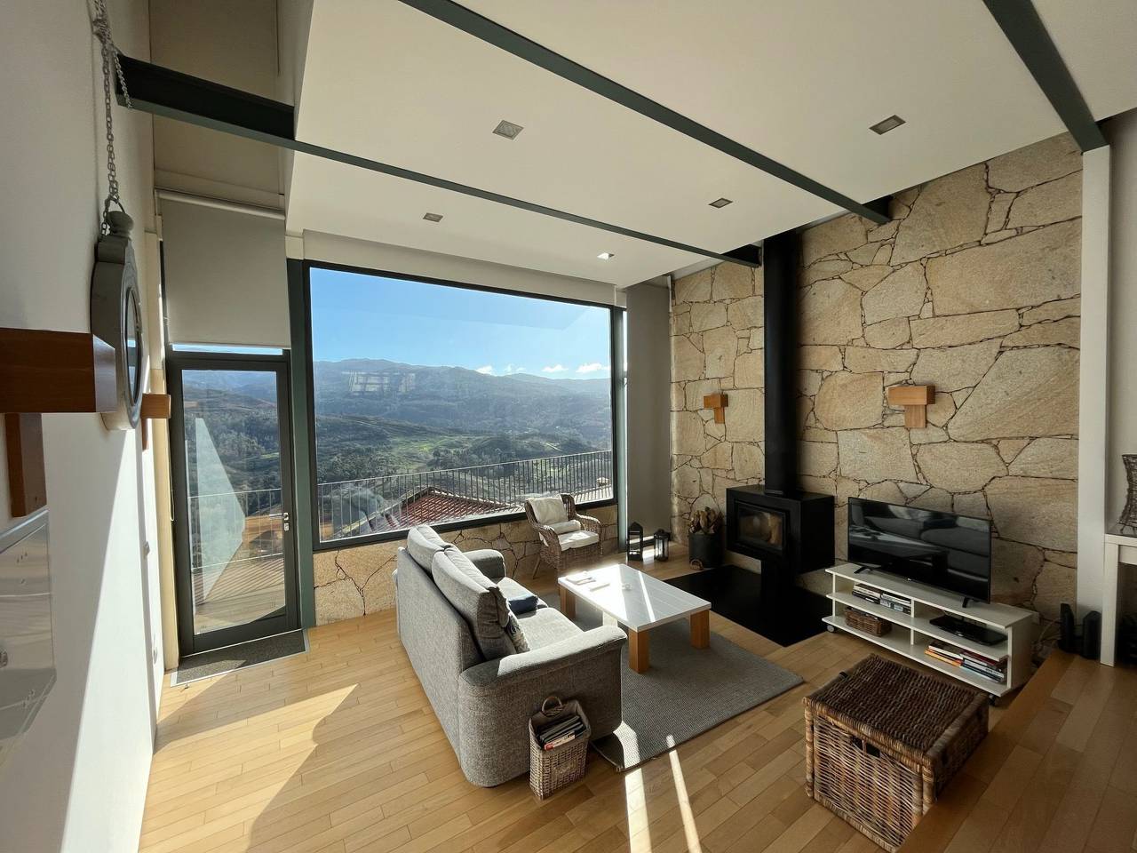 Casas das Olas 3 - Großartige Aussicht, 2 Pools, idealer Ort zum Entspannen und in São Jorge e Ermelo, Distrito de Viana do Castelo