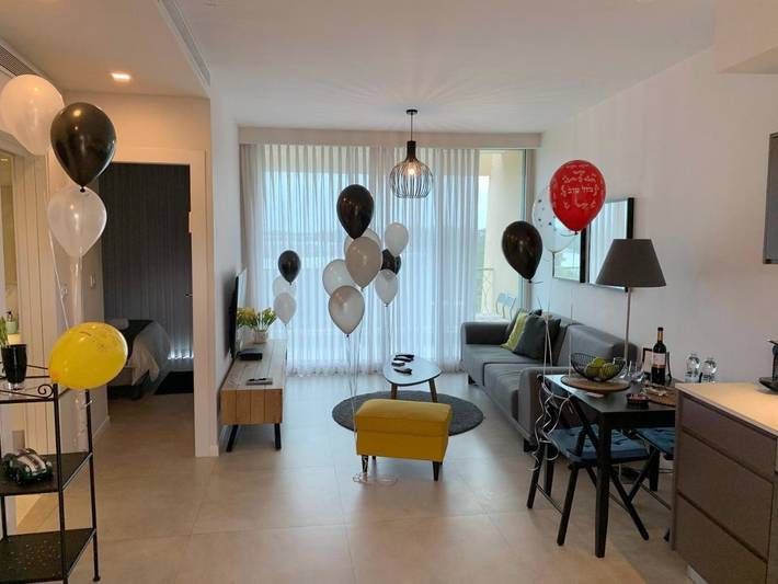 Gîte pour 3 personnes, avec piscine et vue ainsi que sauna et jardin dans Cesaree - 2