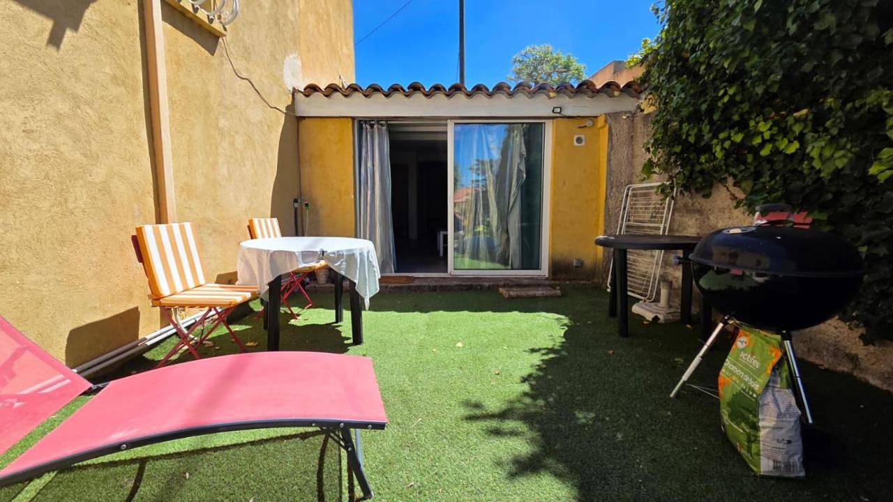Appartement entier, Oasis avec Jardin privé Proche commerce Récent in Les Pennes-Mirabeau, Côte méditerranéenne (France)
