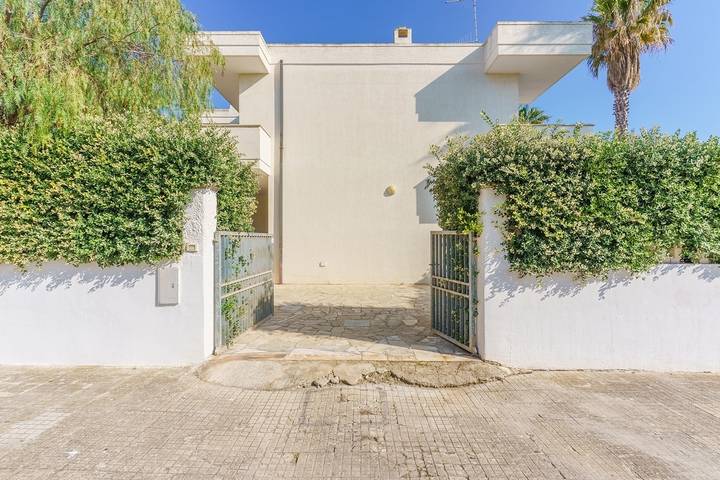 Villa Brigida in Torre Santa Sabina, Carovigno