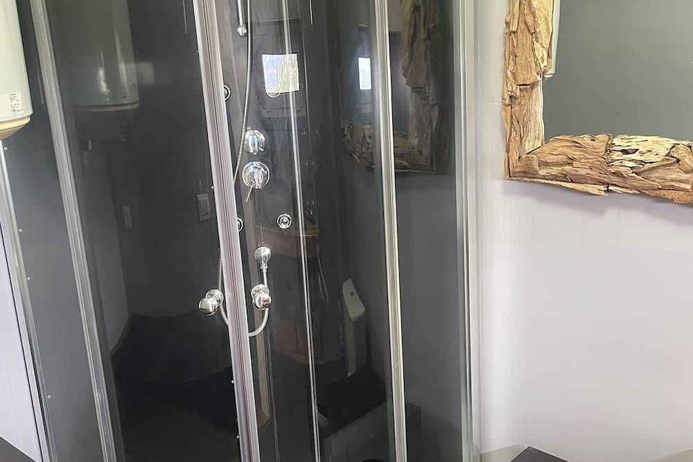 Entire apartment, Apartment in Saint-Jeannet in Saint-Jeannet, Cannes region