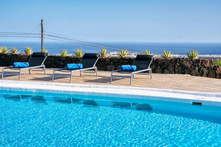 Chalet para 10 personas, con jardín además de vistas y piscina en Provincia de Las Palmas - 3