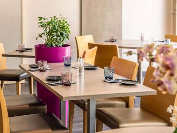 Hôtel pour 2 personnes, avec piscine ainsi que jardin et vue, animaux acceptés à Ostwald
